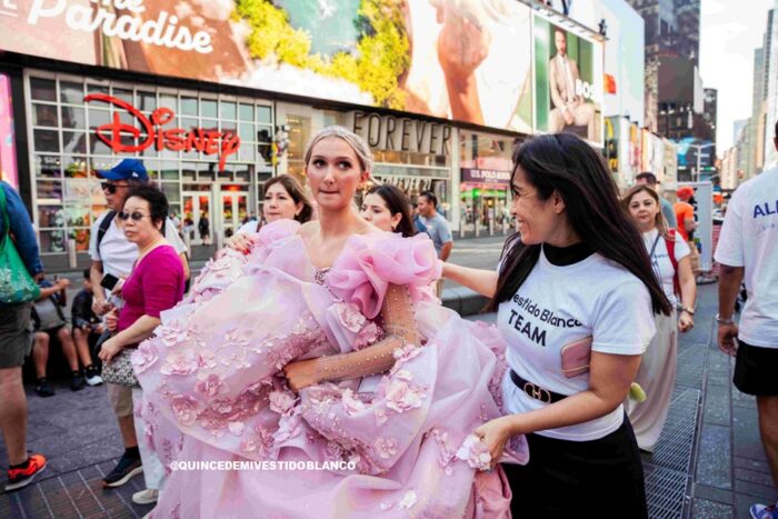 Vestidos de XV años rosa palo 6 Times Square, New York City - Image 10