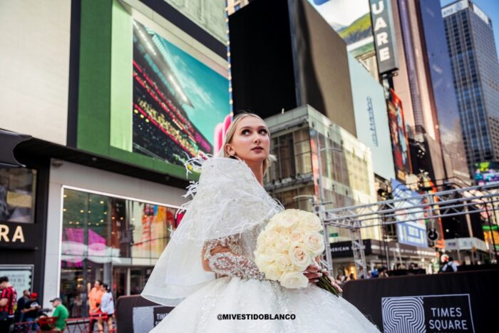 Vestidos de novia corte princesa Times Square, New York City - Image 4