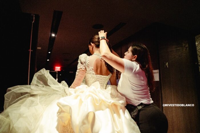 Vestidos de novia elegantes Times Square, New York City - Image 15