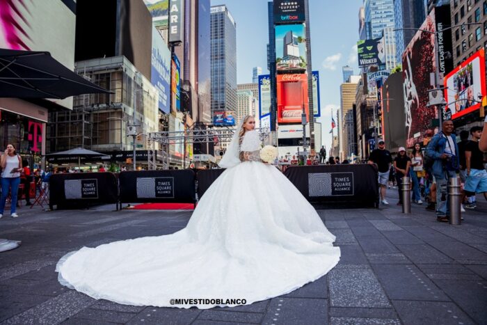 Vestidos de novia corte princesa Times Square, New York City - Image 9