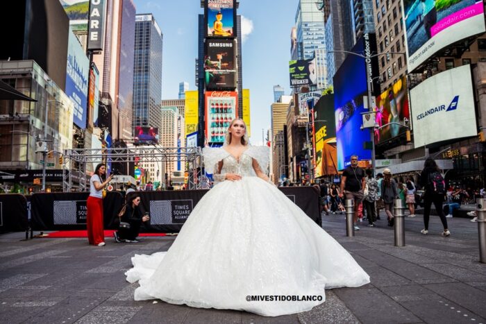 Vestidos de novia corte princesa Times Square, New York City - Image 10